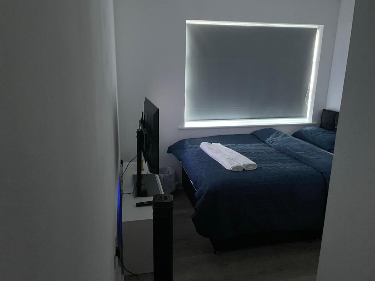 King Dems Home Ντάγκεναμ Εξωτερικό φωτογραφία